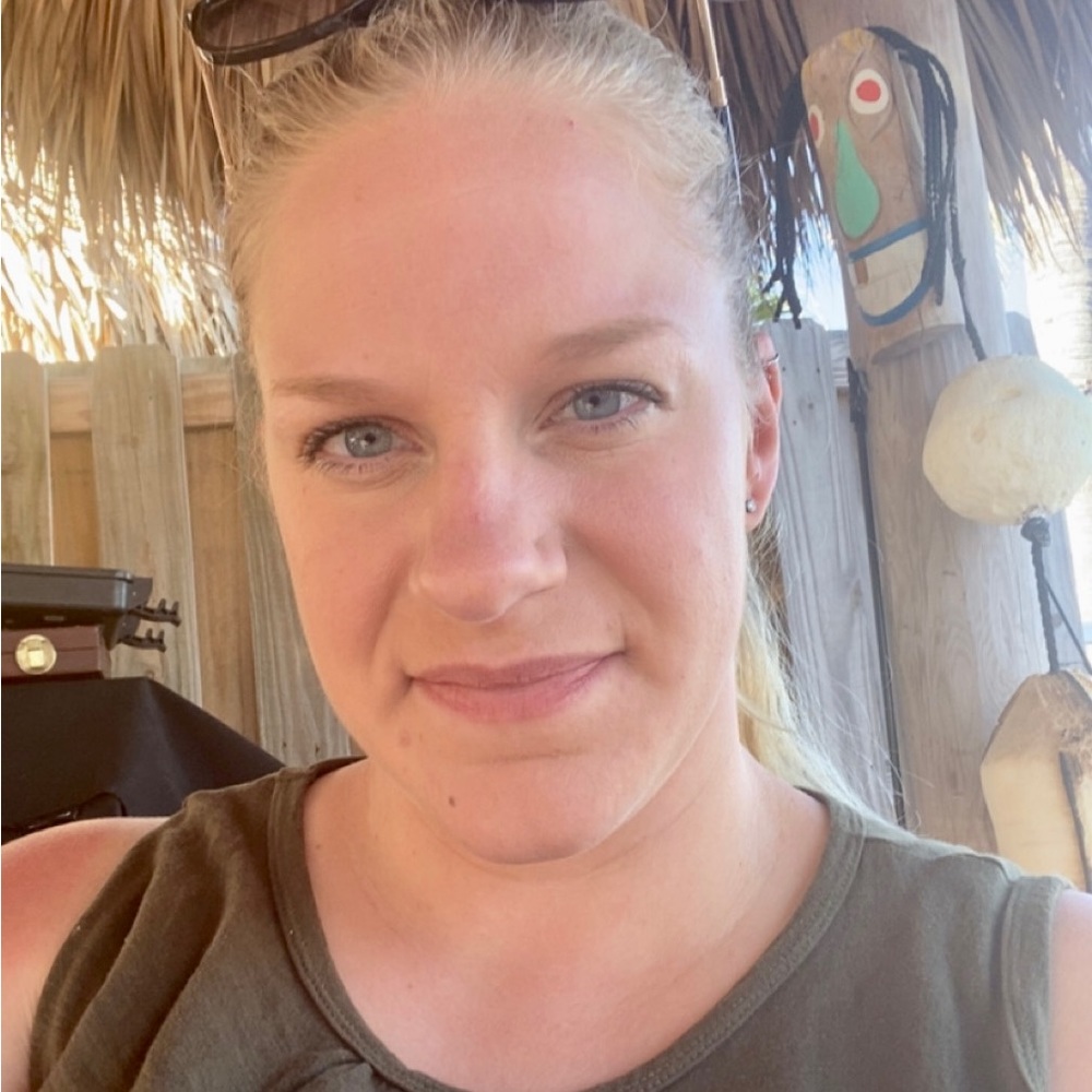 Meet your Posher, Breanna
